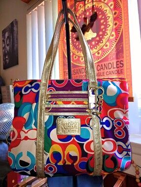 Coach Poppy Pop C Grafitti Signature Glam Tote (#13839)
